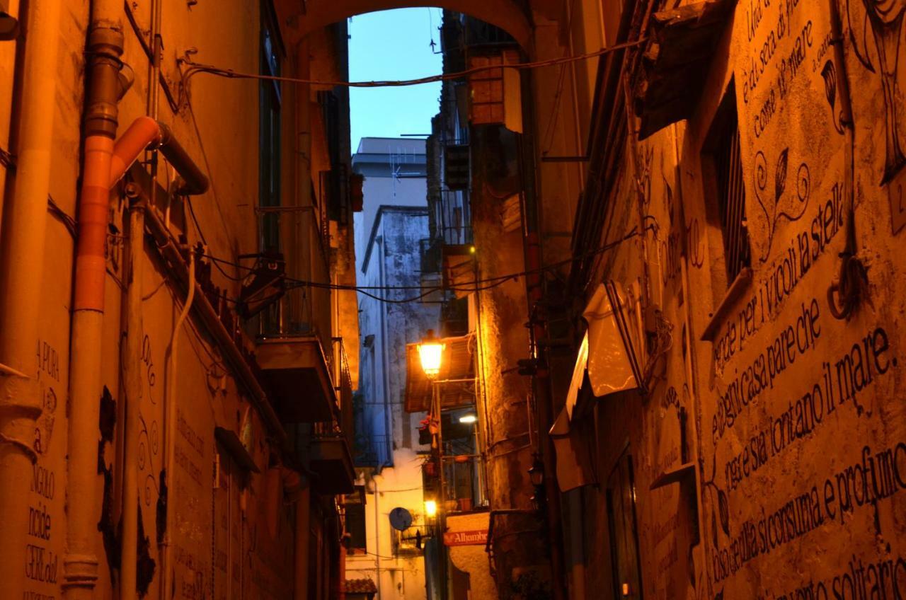 Il Salernitano Bed And Breakfast Salerno Exterior foto